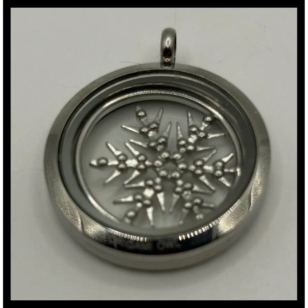 Origami Owl Snowflake Floating Locket Pendant Womens Silver Crystal Winter